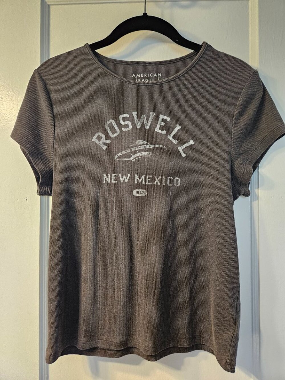 American Eagle baby tee BUNDLE - Bigfoot (white) and Roswell (grey) size XL - Picture 3 of 7